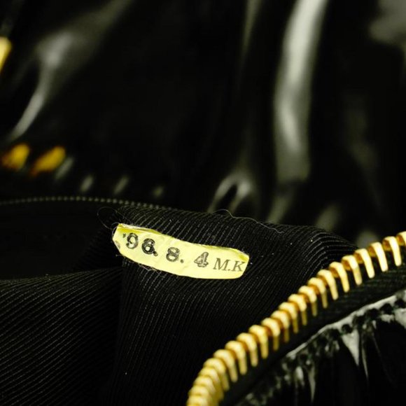 Chanel Large Black Patent CC Logo Duffle Bag with Strap 1C103a - Picture 10 of 12